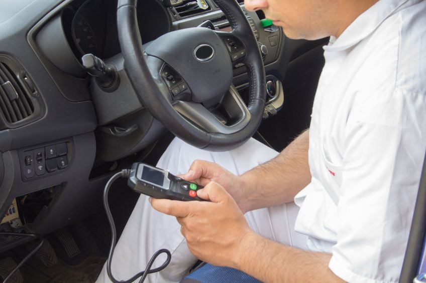 Your Car Is Shaking at a Stoplight: What Could Be Causing a Rough Idle?
